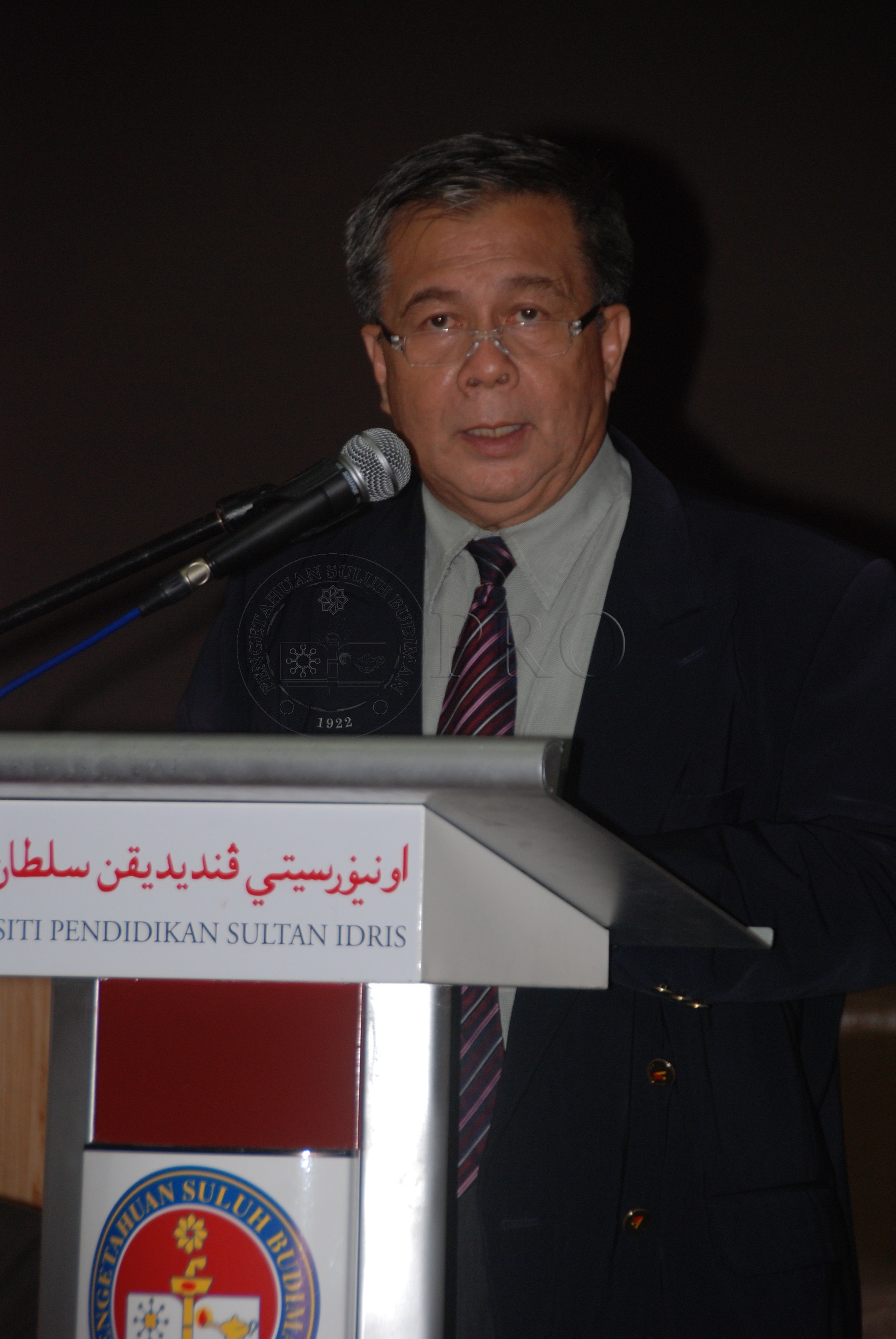 PRO 12 140 buku DSC 9632